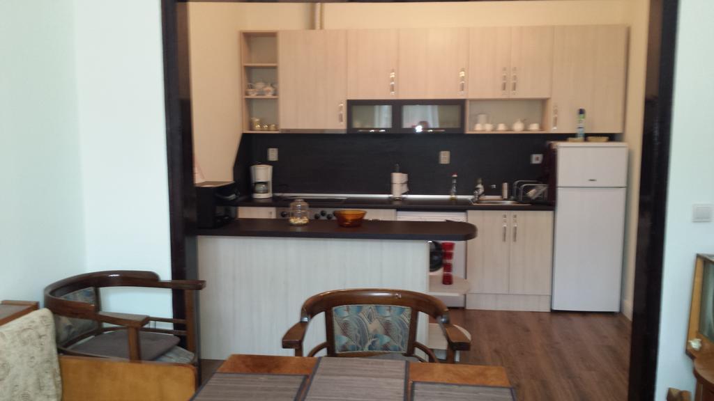 Apartament Stonel เวลีคอเทอร์โนโว ภายนอก รูปภาพ